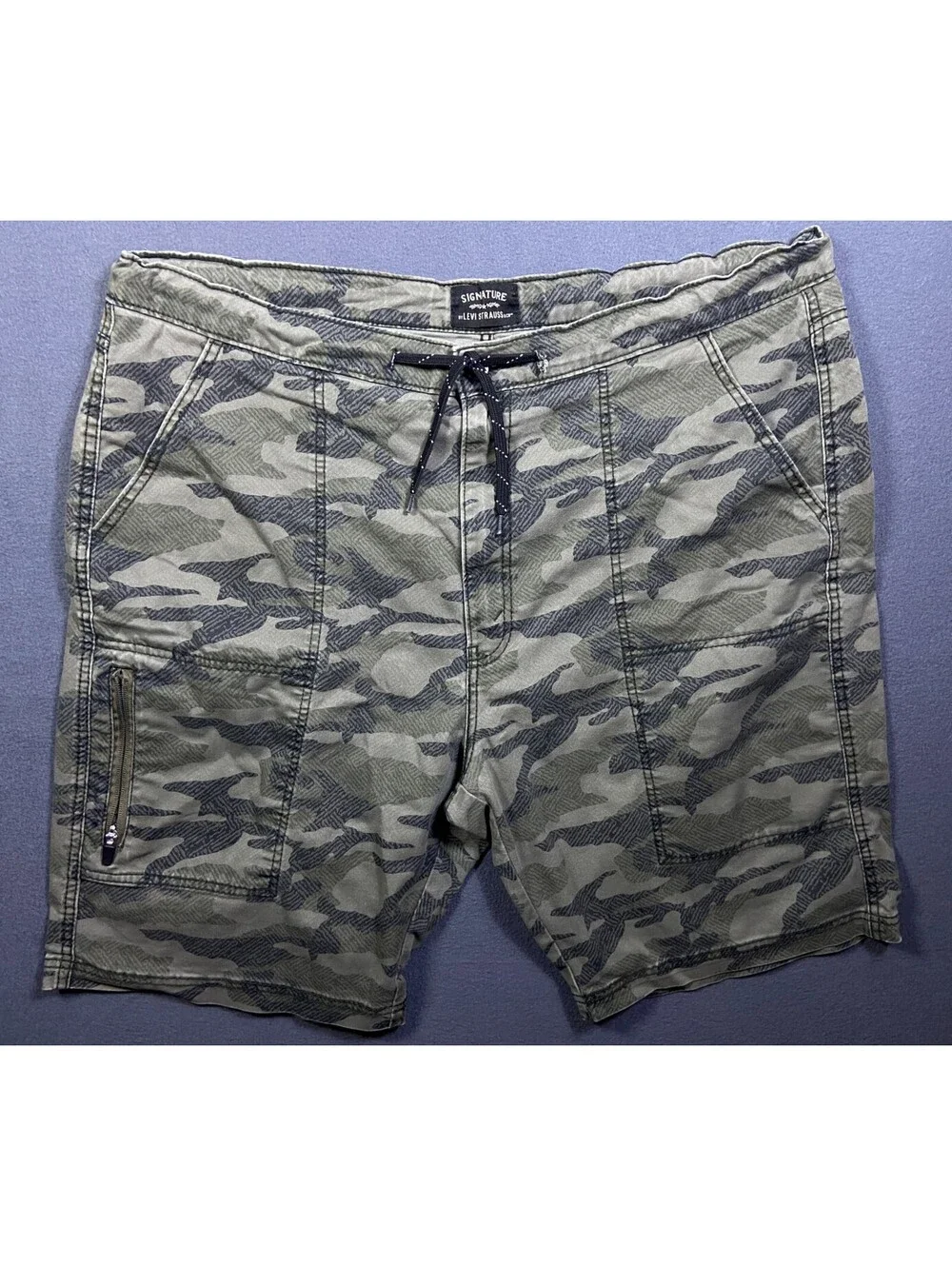 Signature by Levi Strauss & Co. Shorts Men's Size 42 10